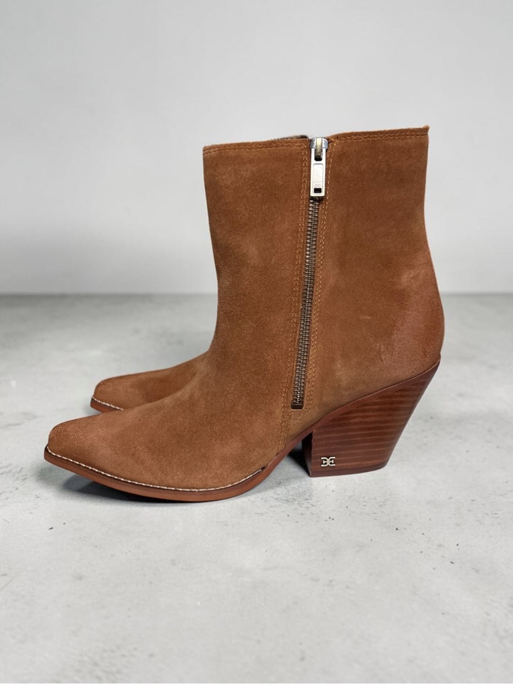 🌻NEW w.box Sam Edelman Jane Western Booties Brown Pointed Toe Stacked Heel 10